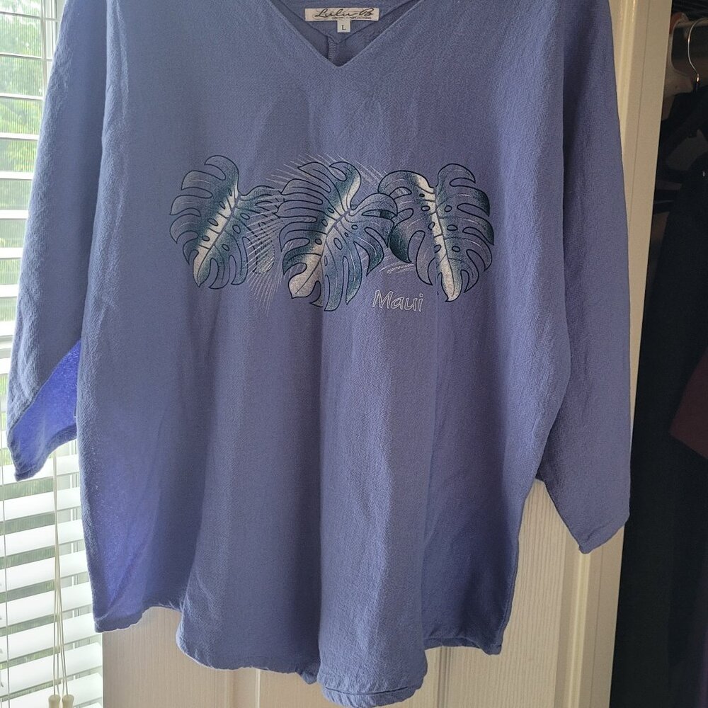 LuluB periwinkle blue monstera leaf top